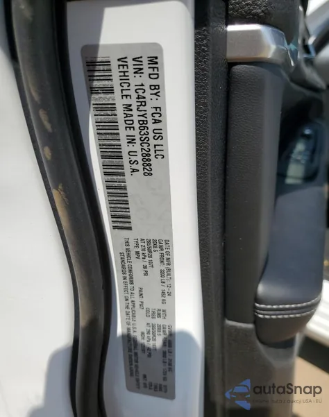 2025 Jeep Grand Cherokee 4Xe from USA, damaged, VIN 1C4RJYB63SC288828